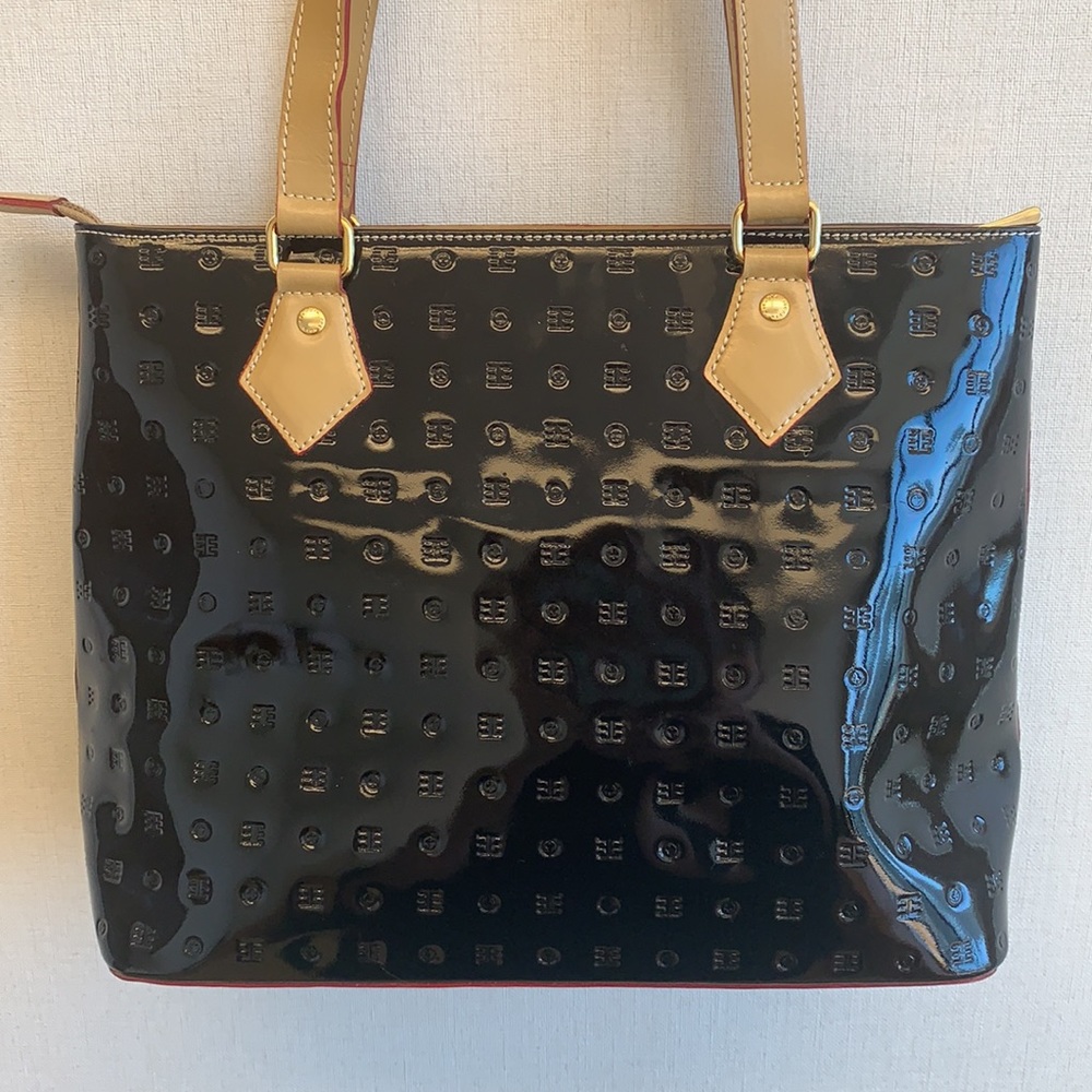 Arcadia Black Shoulder Bag • NEW!